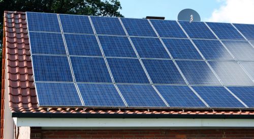 solar panels are a great way to make your roof energy efficient